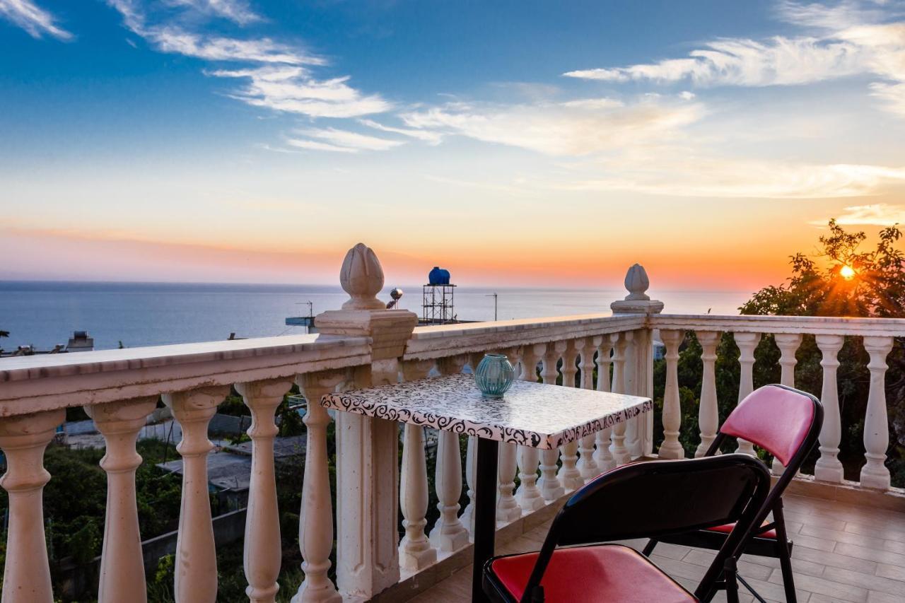 Dorvin Apartments Dhërmi Dış mekan fotoğraf